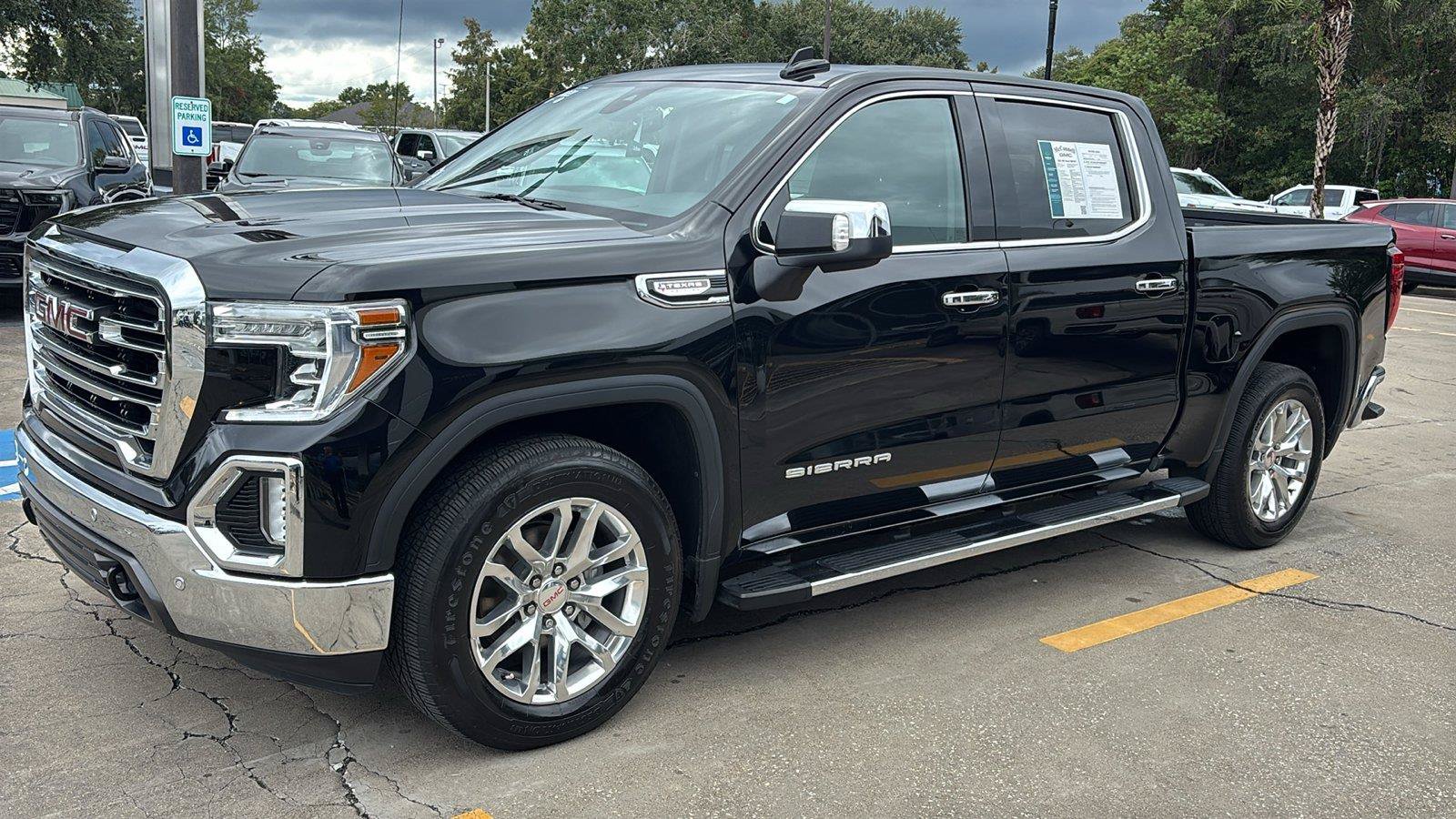 Used 2021 GMC Sierra 1500 SLT RWD image 3
