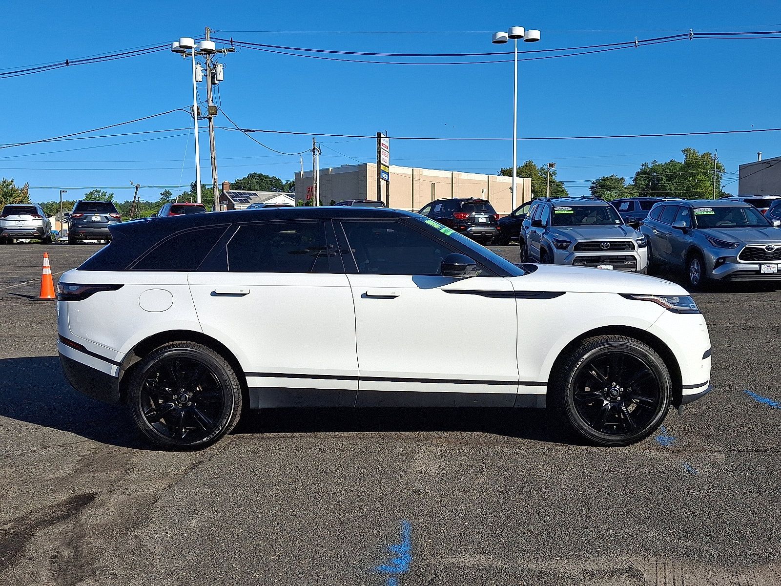 Used 2020 Land Rover Range Rover Velar S AWD/4WD image 8
