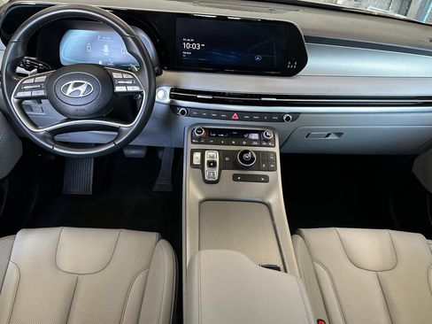 Used 2025 Hyundai Palisade SEL FWD image 14