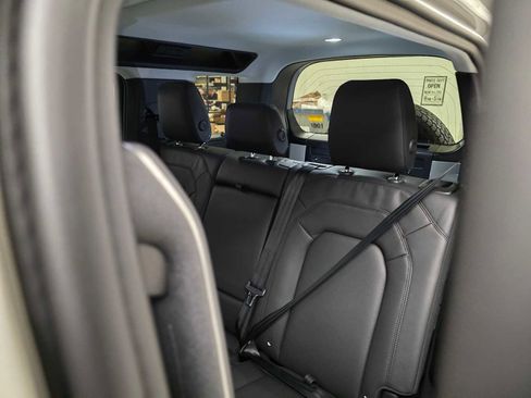 New 2026 Land Rover Defender 110 S AWD/4WD image 19