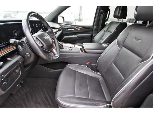 Certified 2023 Cadillac Escalade ESV Premium Luxury image 6