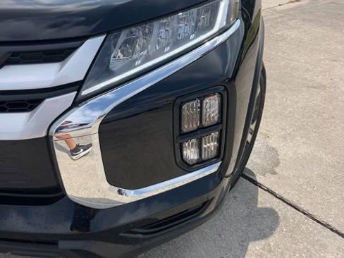 Used 2025 Mitsubishi Outlander Sport LE AWD/4WD image 13