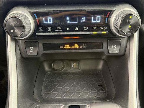 Certified 2023 Toyota RAV4 XLE Premium image 31