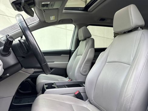 Used 2020 Honda Odyssey EX-L image 5