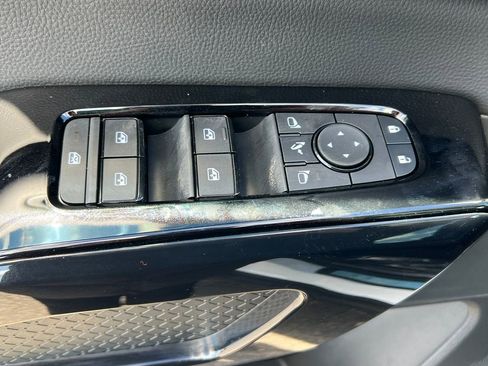 New 2026 Nissan Pathfinder Platinum image 17