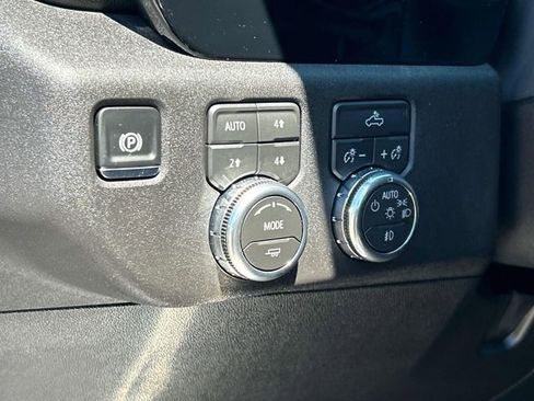 Used 2026 GMC Sierra 2500 SLE AWD/4WD image 31