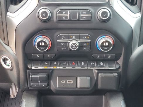 Used 2020 Chevrolet Silverado 1500 LT Trail Boss w/ Midnight Edition image 29