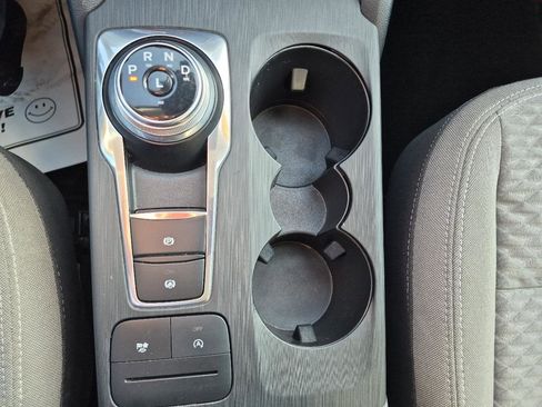 Used 2021 Ford Escape SE image 21