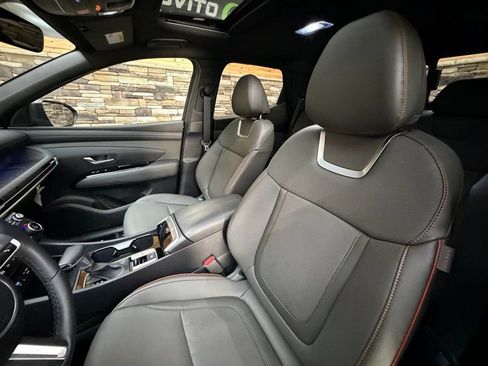 Certified 2025 Hyundai Santa Cruz Limited AWD/4WD image 12