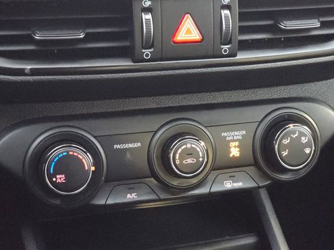 Used 2024 Kia Forte LXS image 23