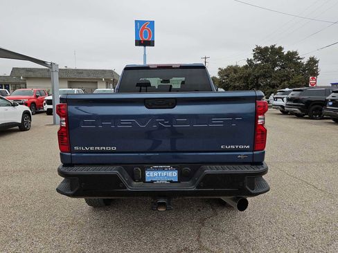 Used 2025 Chevrolet Silverado 2500 Custom w/ Custom Value Package image 7