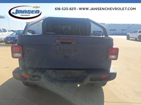 Used 2023 Jeep Gladiator Sport AWD/4WD image 3