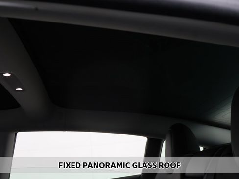 Used 2020 Tesla Model 3 Standard Range image 5