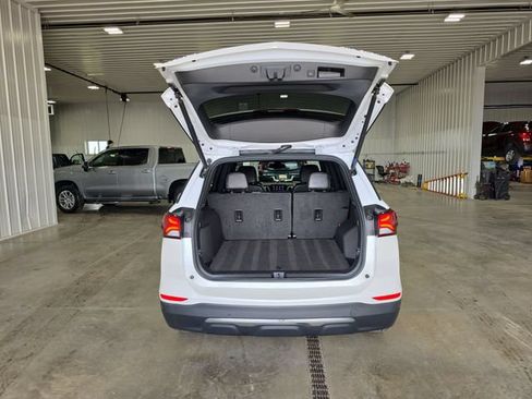 Used 2023 Chevrolet Equinox Premier AWD/4WD image 25