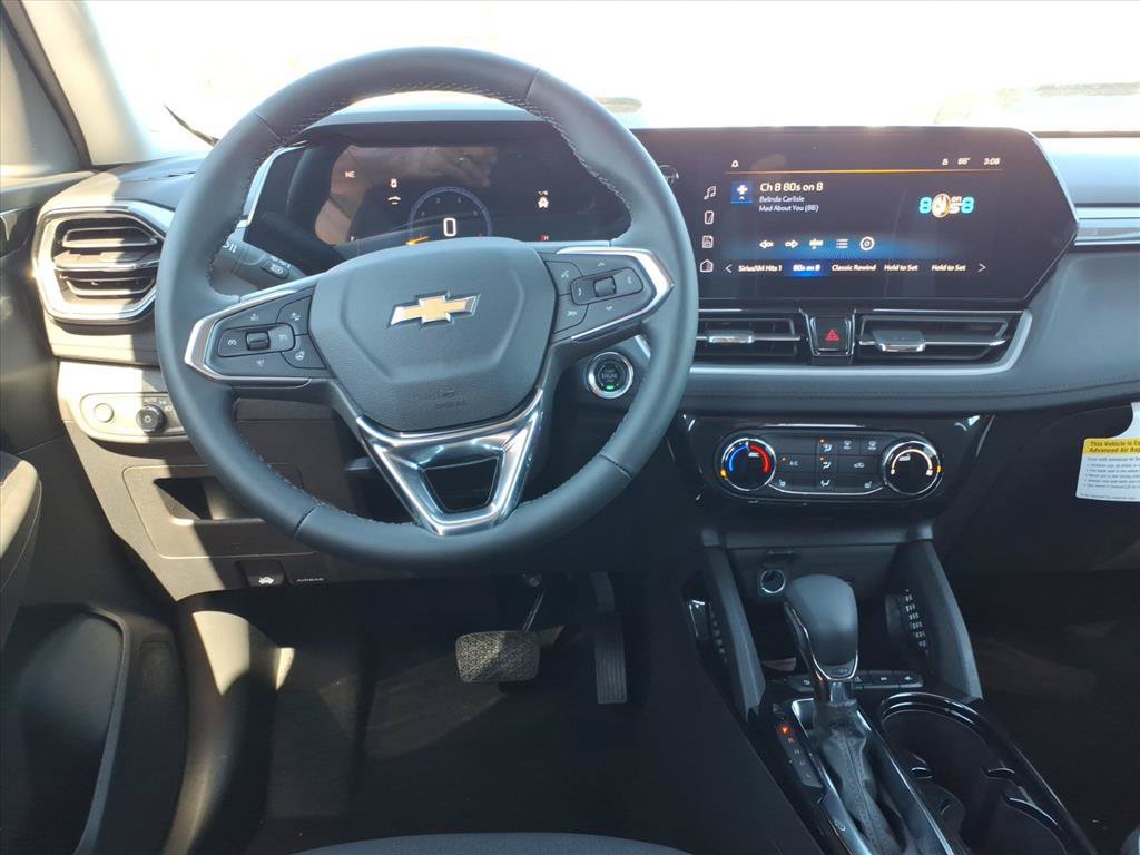 New 2026 Chevrolet TrailBlazer LT w/ LT Cold Weather Package FWD image 13