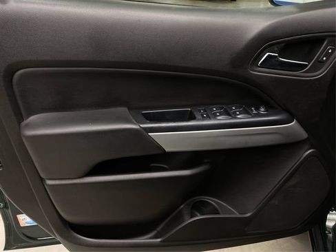 Used 2015 Chevrolet Colorado LT w/ LT Convenience Package AWD/4WD image 25