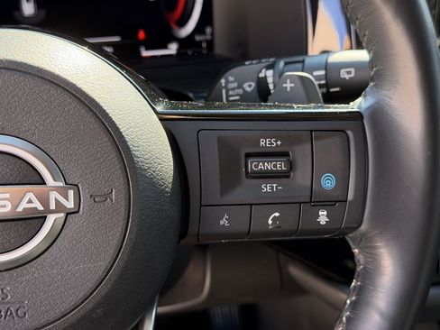 Used 2023 Nissan Pathfinder Platinum image 14