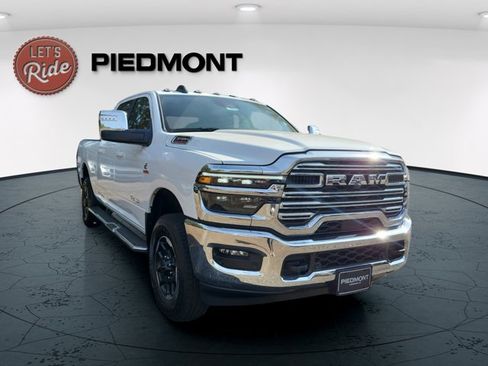 Used 2026 RAM 3500 Laramie AWD/4WD image 3