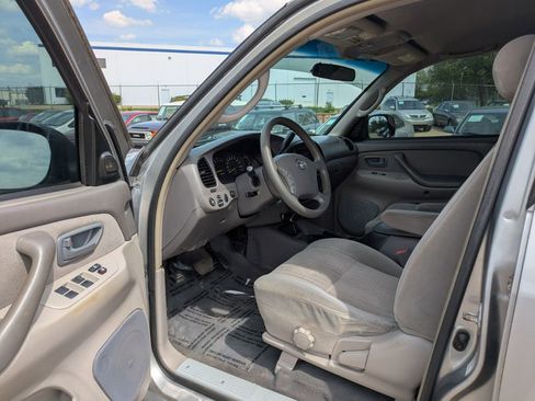Used 2004 Toyota Tundra SR5 image 9