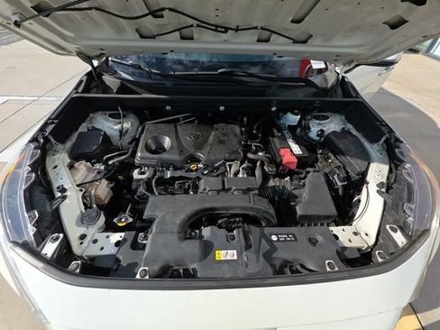 Used 2019 Toyota RAV4 Limited w/ Cold Weather Package AWD/4WD image 30