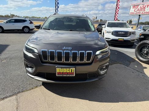 Used 2020 Jeep Cherokee Limited image 2