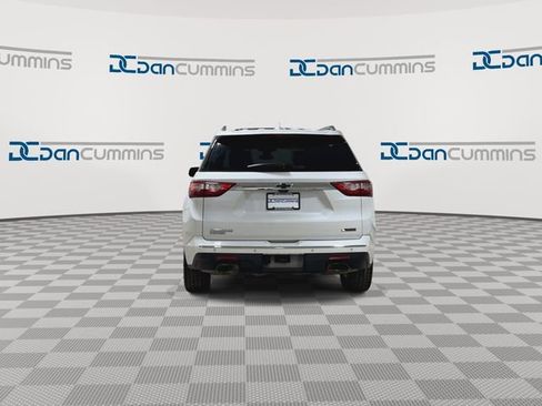 Used 2018 Chevrolet Traverse Premier w/ Driver Confidence II Package FWD image 7