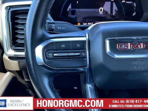 Used 2023 GMC Canyon Elevation w/ Elevation Premium Package AWD/4WD image 12