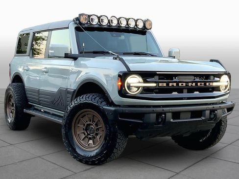 Used 2022 Ford Bronco Outer Banks AWD/4WD image 3