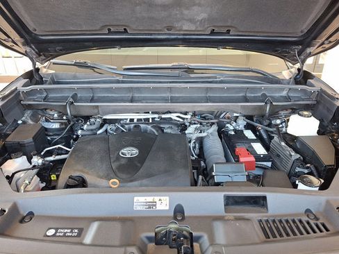 Used 2020 Toyota Highlander Limited image 31