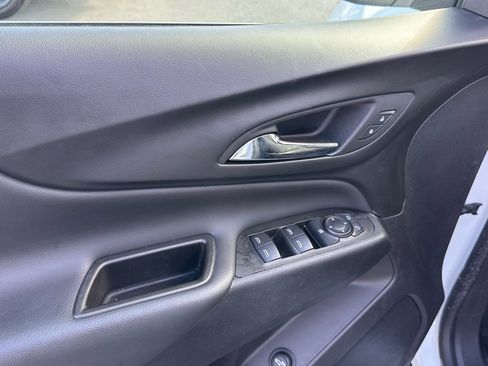 Used 2024 Chevrolet Equinox LT image 15
