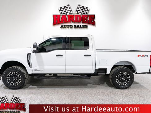 Used 2025 Ford F250 XLT w/ FX4 Off-Road Package image 1