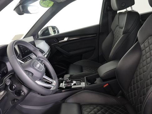 Used 2024 Audi SQ5 Premium Plus w/ Premium Plus Package image 21