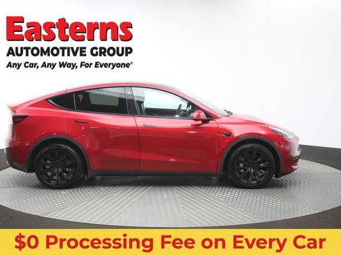 Used 2021 Tesla Model Y Long Range AWD/4WD image 40