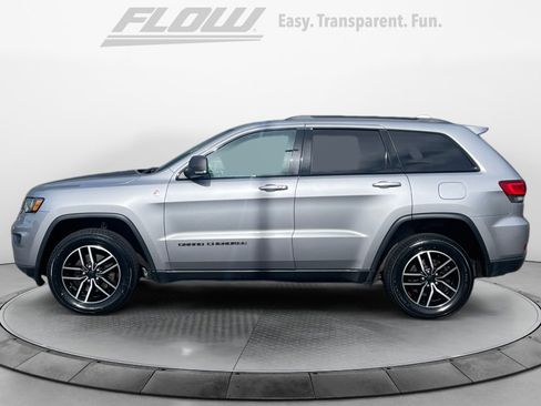 Used 2020 Jeep Grand Cherokee Trailhawk image 5