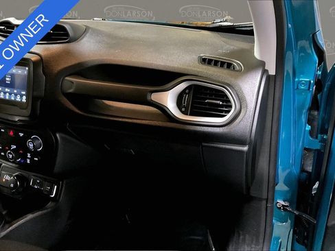 Used 2020 Jeep Renegade Latitude AWD/4WD image 29