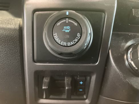 Used 2018 Ford F150 XLT w/ Equipment Group 302A Luxury AWD/4WD image 21