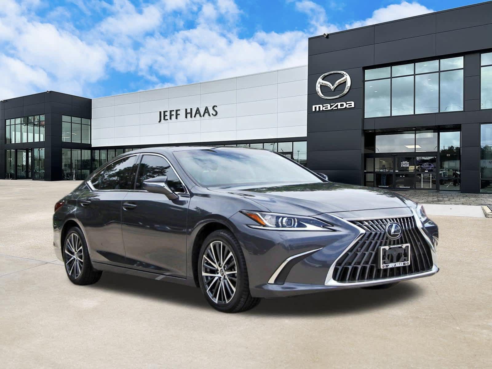 Used 2022 Lexus ES 350 w/ Premium Package FWD image 4