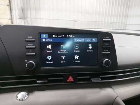 Used 2025 Hyundai Elantra Sport FWD image 22
