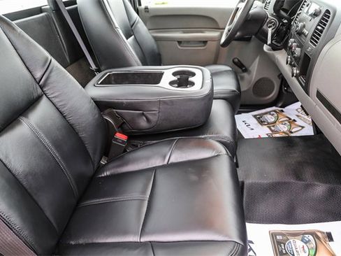 Used 2011 Chevrolet Silverado 1500 W/T image 15