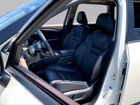 Used 2021 Nissan Rogue SL w/ Premium Package FWD image 7