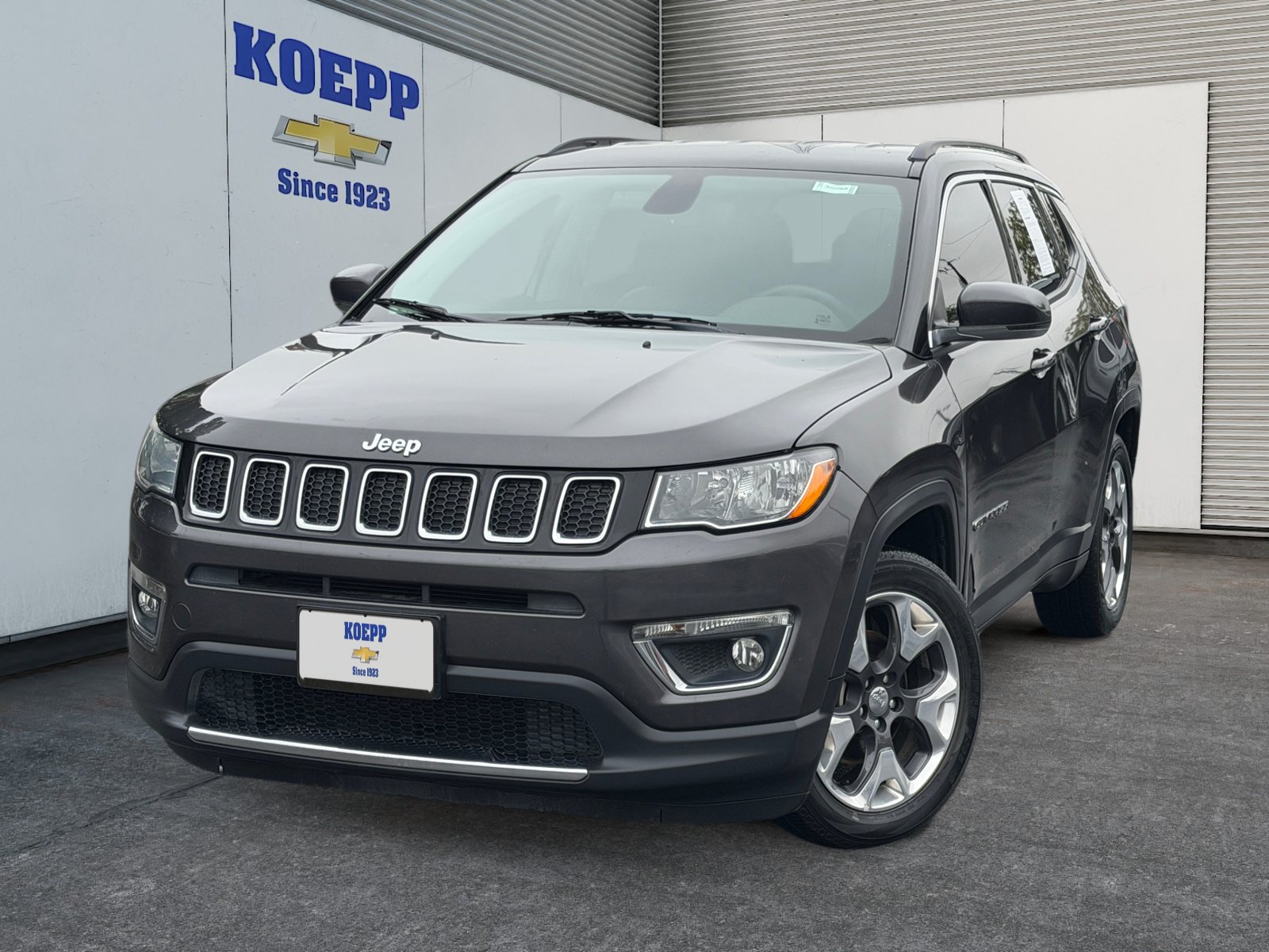 Used 2020 Jeep Compass Limited FWD image 1