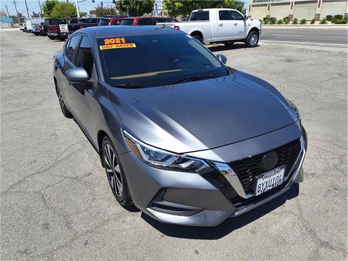 Used 2021 Nissan Sentra SV w/ SV Premium Package FWD image 3