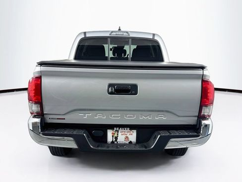 Used 2022 Toyota Tacoma SR5 w/ SR5 Appearance Package (SM) RWD image 8