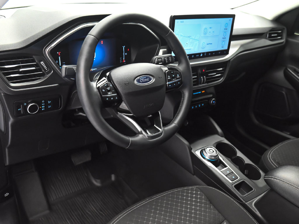 Used 2023 Ford Escape Active w/ Tech Pack #1 AWD/4WD image 17