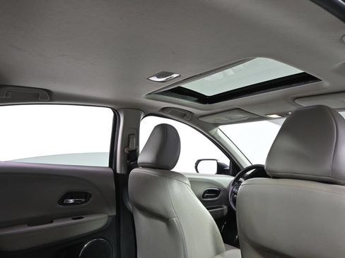 Used 2018 Honda HR-V EX-L image 14