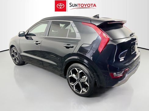 Used 2024 Kia Niro SX Touring FWD image 6