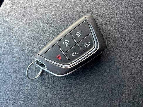 Used 2026 Cadillac Lyriq Sport RWD image 33