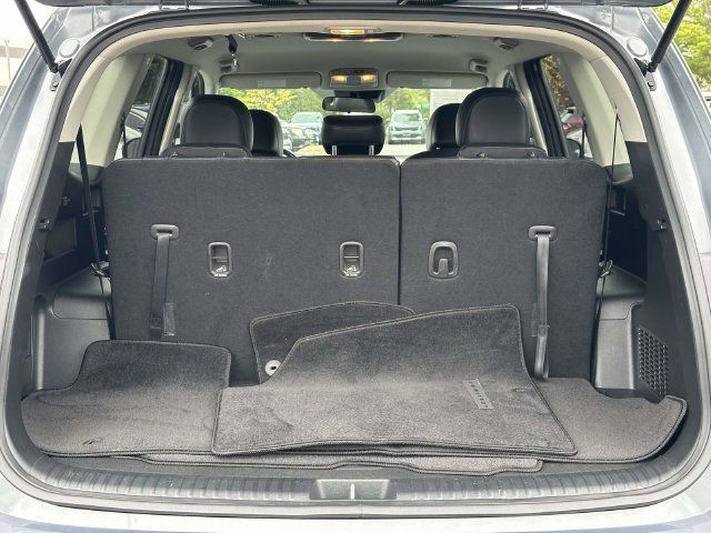 Used 2024 Kia Telluride LX FWD image 12