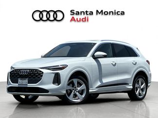 Used 2025 Audi Q5 Premium Plus w/ Premium Plus AWD/4WD video 1