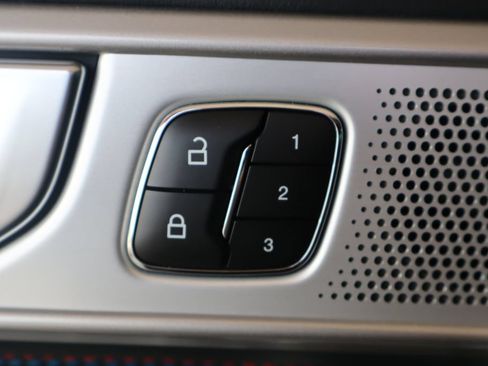 Used 2023 Ford Explorer ST w/ Equipment Group 401A AWD/4WD image 15